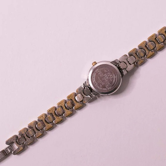 Timex Indiglo Women's Two Toned Bracelet Band Analog Watch Water Resistant - Picture 3 of 7